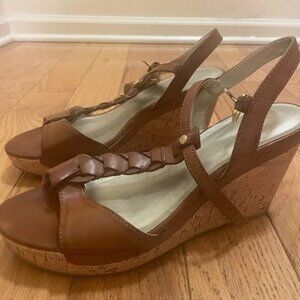 Women Unique Brown Wedges